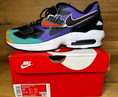Size 10 - Nike Air Max 2 Light Windbreaker