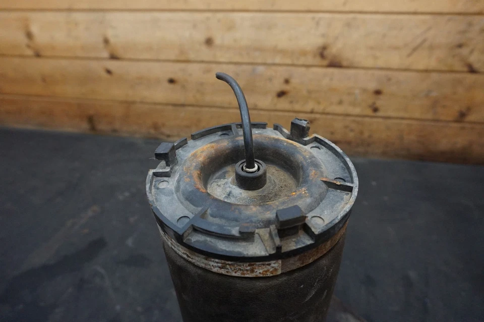 套装后 Air Ride 悬架左右弹簧袋 15938306 悍马 H2 2003-09 — 第 3/4 张图片