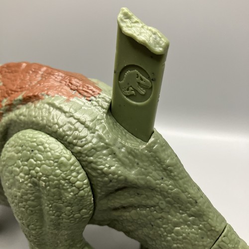 Figura de acción Jurassic World Dominion Triceratops Roar Strikers 12" de largo suena - Imagen 9 de 10