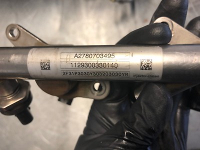 MERCEDES S CLASS M276 M274 M278 Fuel Rail + Injectors Right 