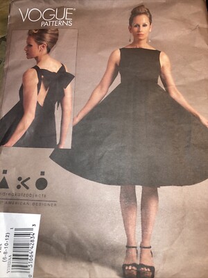 Vogue 1102 Dress Andreakatzobjects Little Black Dress Cut To Size 8