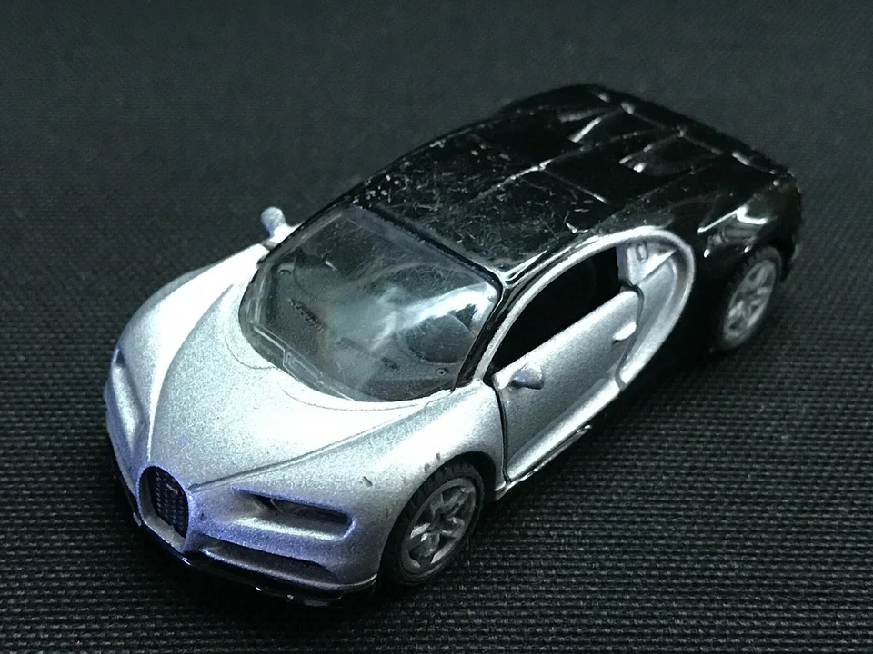 Siku Bugatti Chiron Collectable Scale 1:64 (approx) - Image 2 of 4