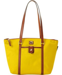 dooney & bourke wayfarer nylon tote with accessories