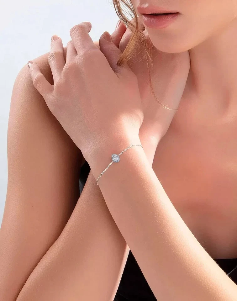 Juego de pendientes pulsera collar enchapado en oro blanco de 14K pera diamante creado en laboratorio Foto 2 de 4