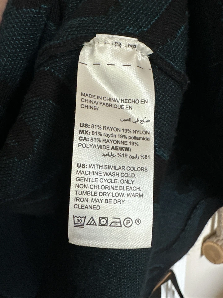 Cárdigan Chico’s Talla 1/US M Estampado Verde Azulado Sobre Negro Tejido Frente Abierto Mangas Largas Foto 4 de 4