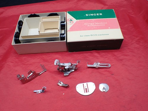 Vintage Singer Sewing Machine Attachments for Class 603 Part #161796 - 第 1/8 張圖片