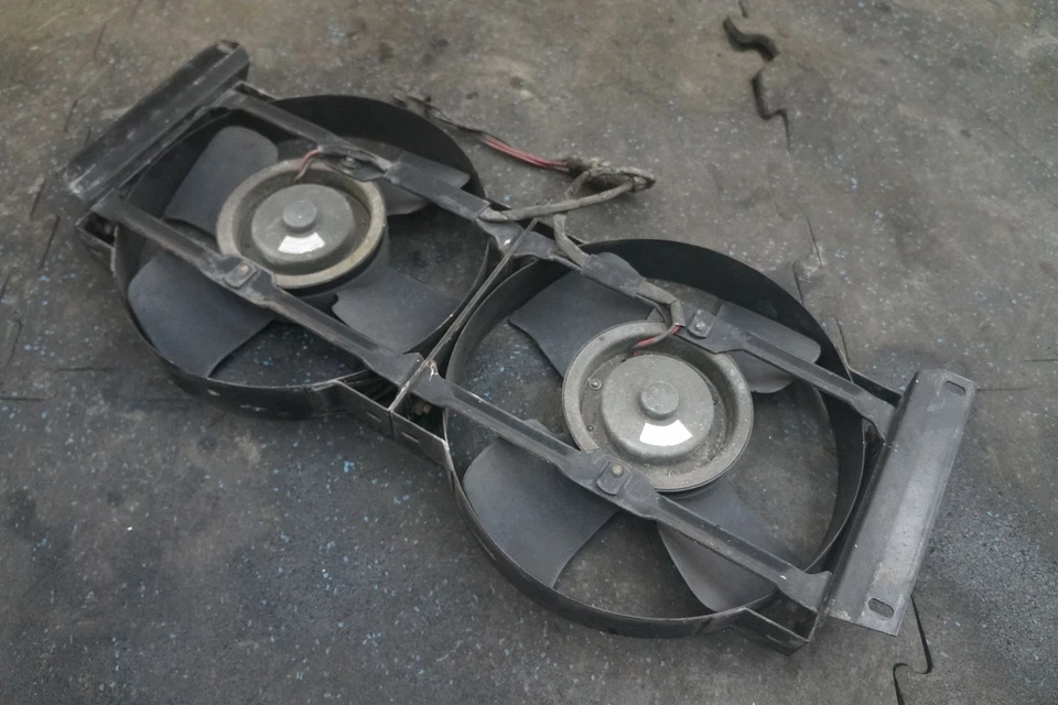 电动散热器冷却双风扇组件原始设备制造商宾利涡轮 R 1991 — 第 3/4 张图片