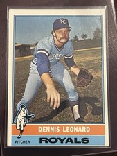 1976 Topps - Dennis Leonard #334 - Shipped in Bubble Mailer