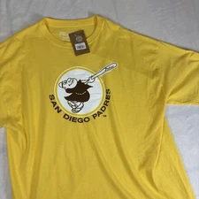 NWT Mitchell & Ness SD Padres Cooperstown Collection Logo T-Shirt Mens 2XL