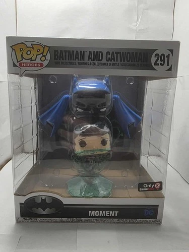 Funko Pop! Moments: DC Universe - Batman and Catwoman #291 - GameStop Exclusive