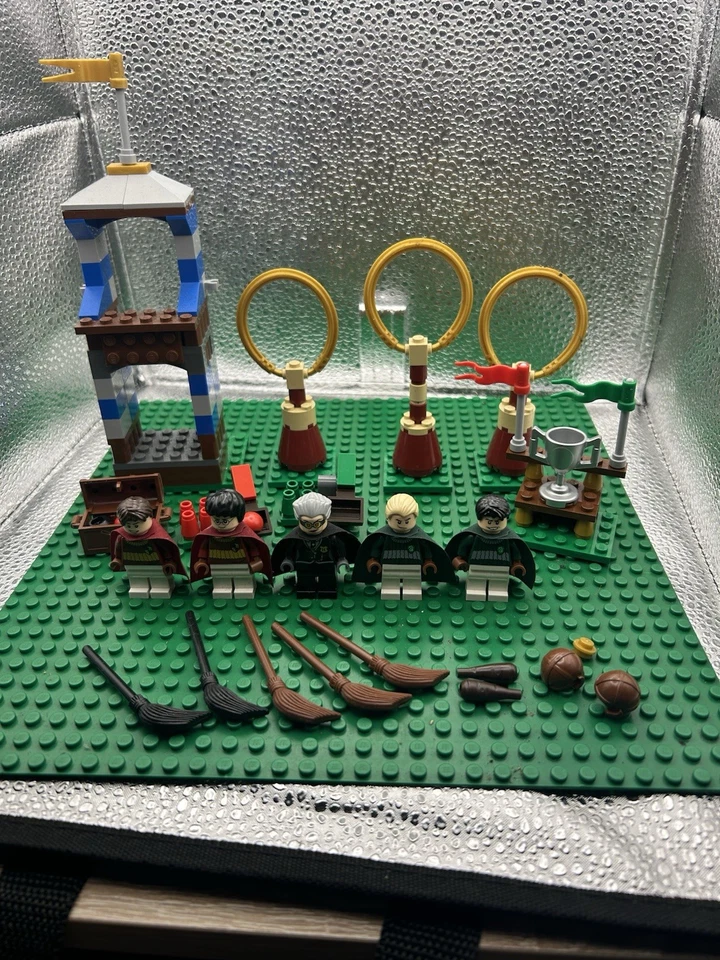 LEGO Harry Potter 4737 Quidditch Match, photo 1 of 5