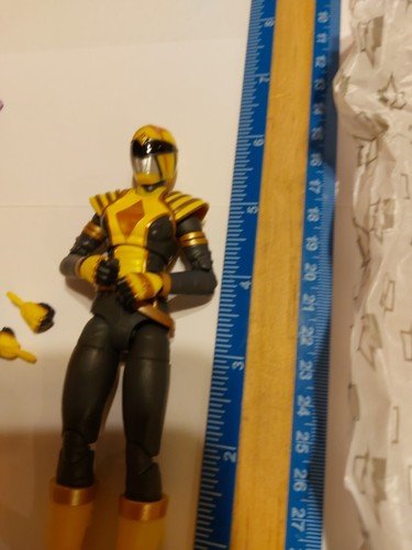 Hasbro Power Rangers Lightning Collection: OMEGA RANGERS YELLOW RANGER 6inch E14 - Picture 5 of 13