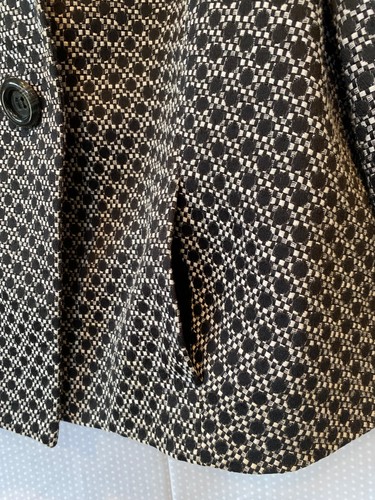 Alfani Blazer Geometric Black & White Pattern, 2 Pockets, Cropped, Size 16 - Picture 3 of 4