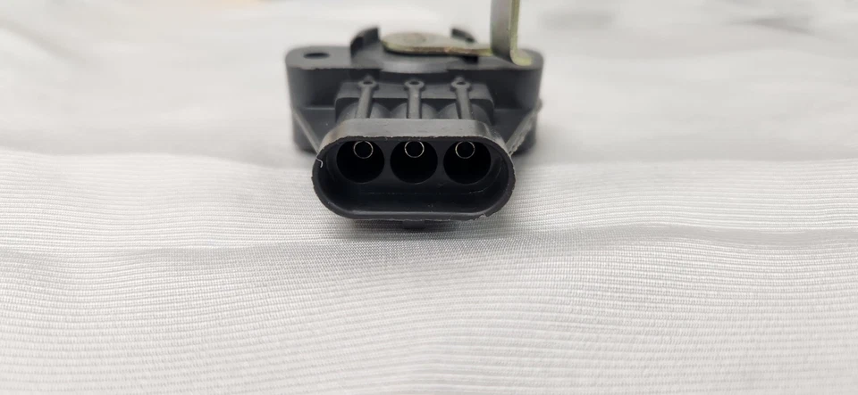 Sensor de posición del acelerador (TPS) NAPA 3-1947 para Chevrolet GMC Pontiac Oldsmobile Foto 3 de 4