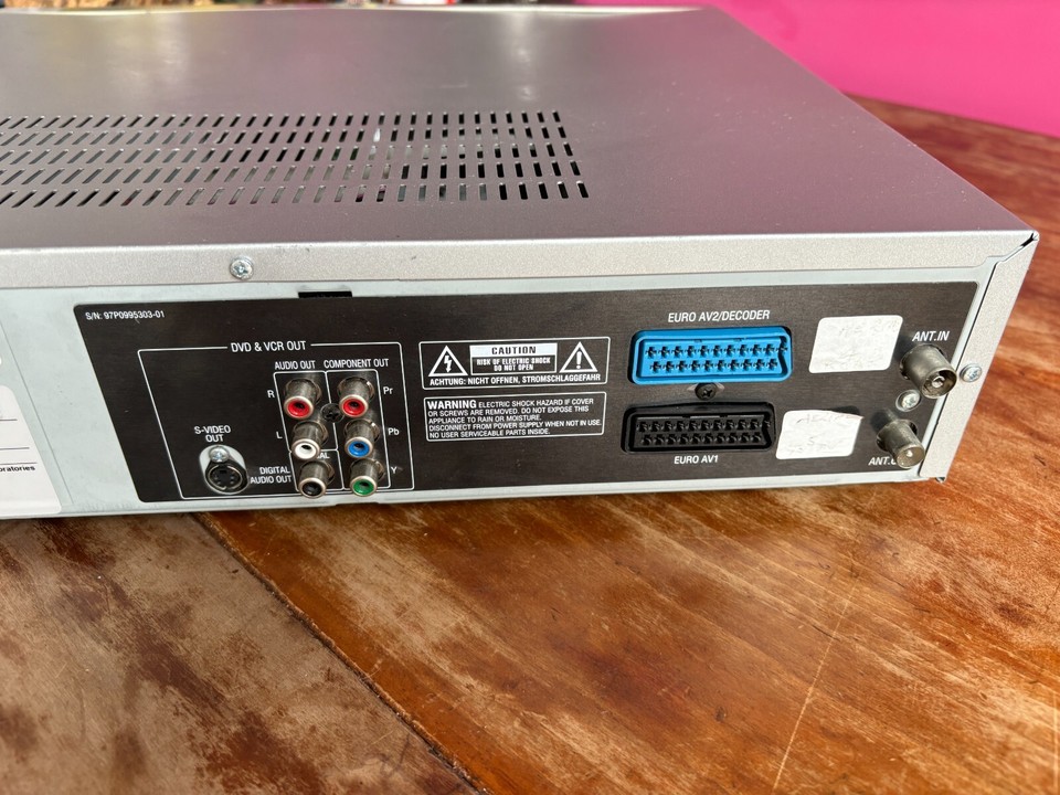 Bush Video VHS Cassette Recorder & DVD Player Combi VHS VCR DVRHS02