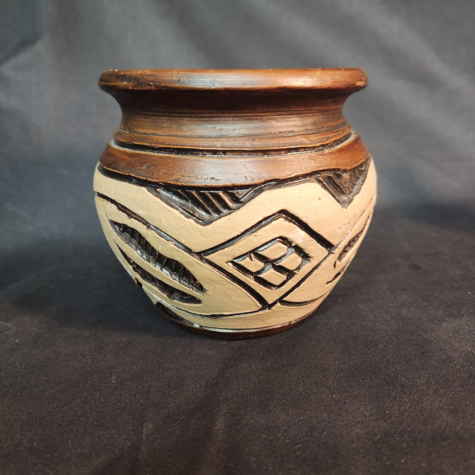 Picture 1 of 6