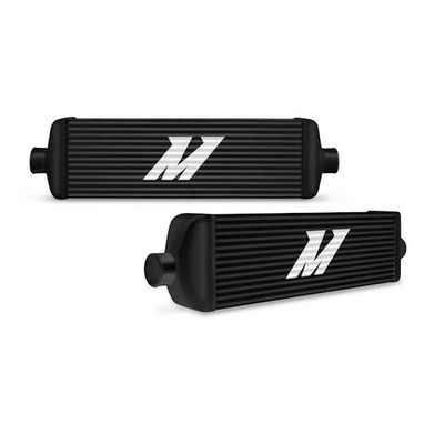 Mishimoto Universal Intercooler J-Line, Schwarz