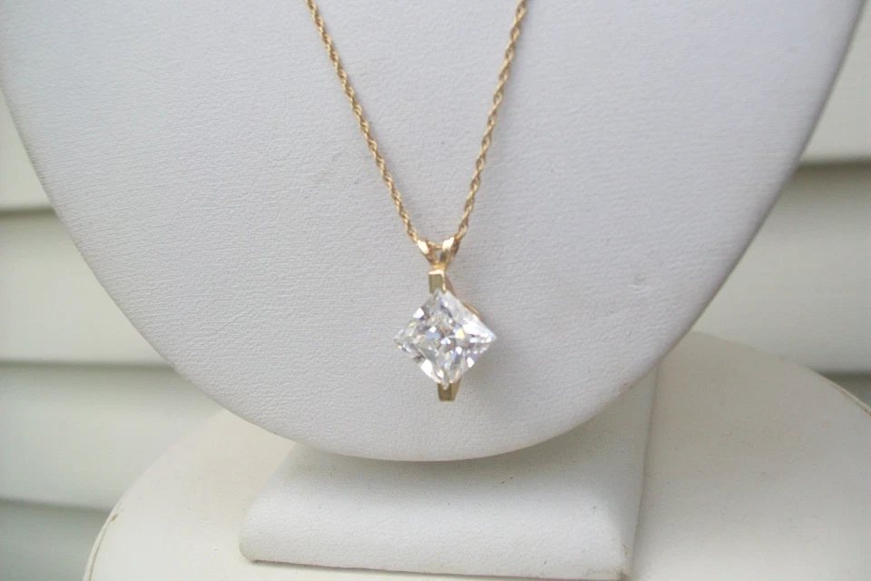 ORO AMARILLO 14K JCM DIAMONIQUE DQ CIRCONITA CÚBICA COLGANTE MARCADO Foto 3 de 4