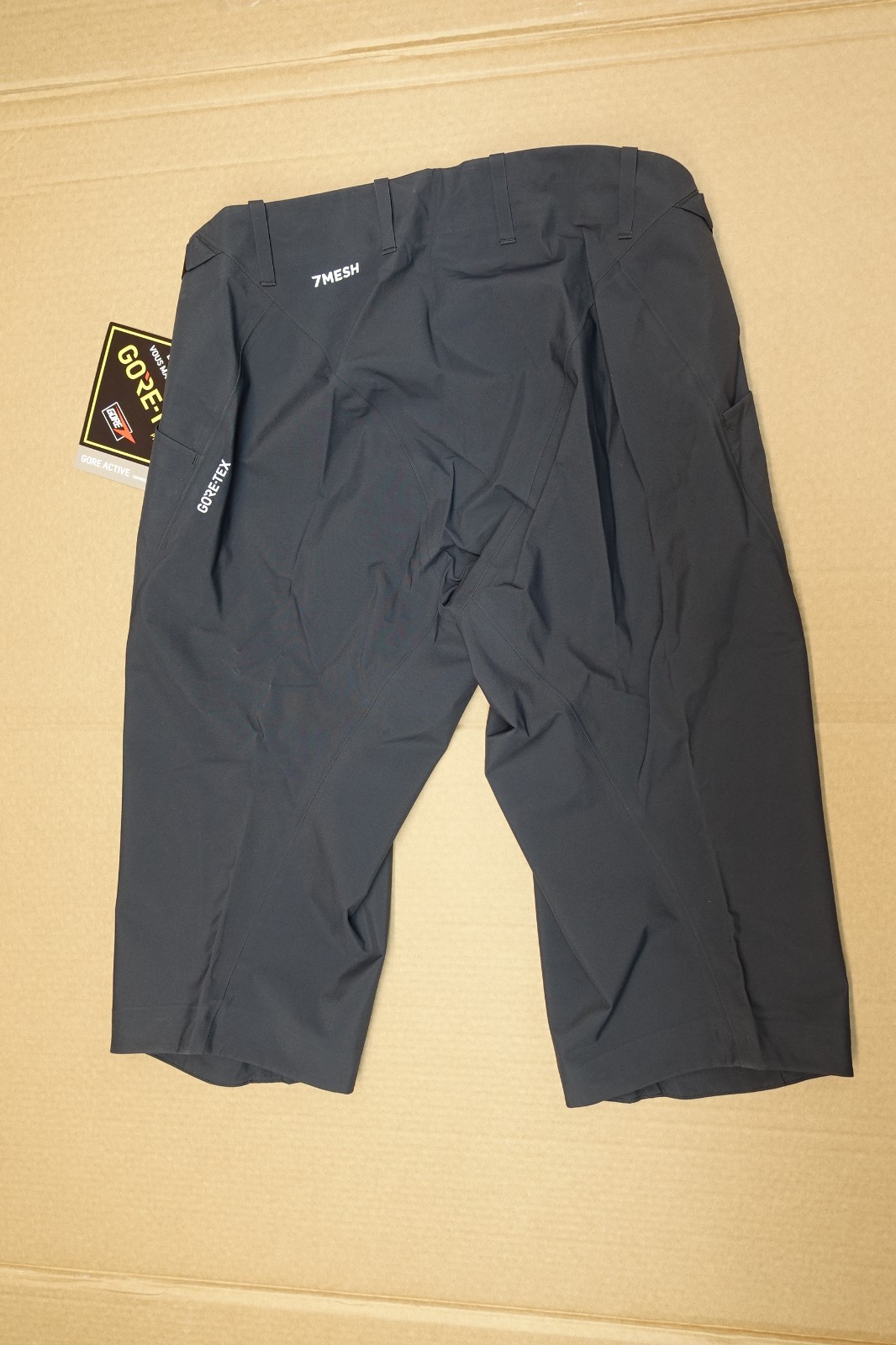 Pantaloncini corti da mountain bike 7Mesh Revo da donna in Gore-Tex varie taglie prezzo consigliato £ 165! foto 2