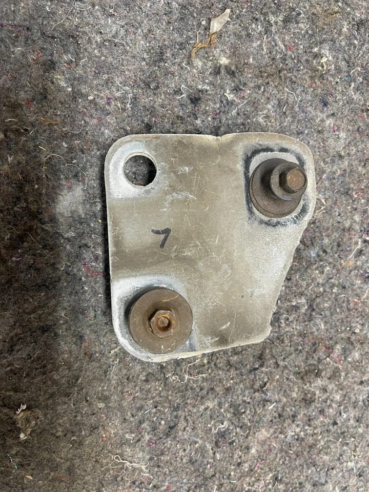 1971 Dodge Challenger porta esquerda suporte de vidro pista e-body fotos de estoque + hardware - Imagem 2 de 4