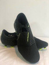 nike phantom venom Black and green