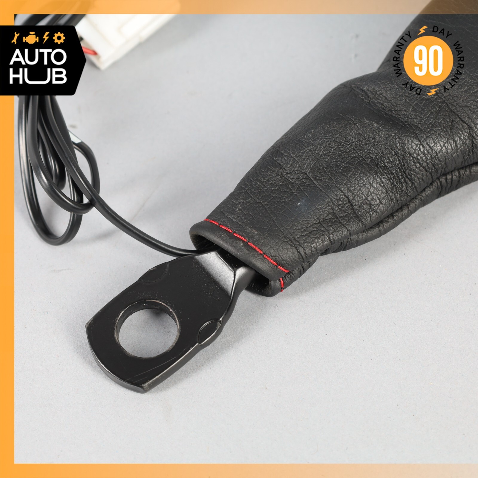 08-19 Maserati GranTurismo M145 Front Left or Right Seat Belt Buckle Black OEM