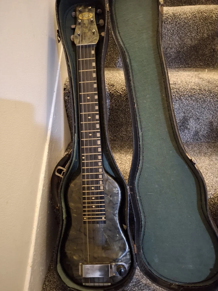 Guitarra eléctrica Oahu años 40 Lap Steel con amplificador a juego Foto 2 de 4