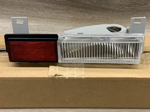 1984-87 C4 Corvette right rear marker light 917902 NEW NOS GM - Picture 2 of 4