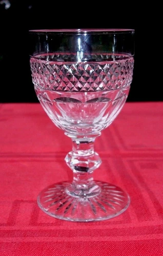 Saint Louis Trianon Wine Glasses - Thumbnail 2