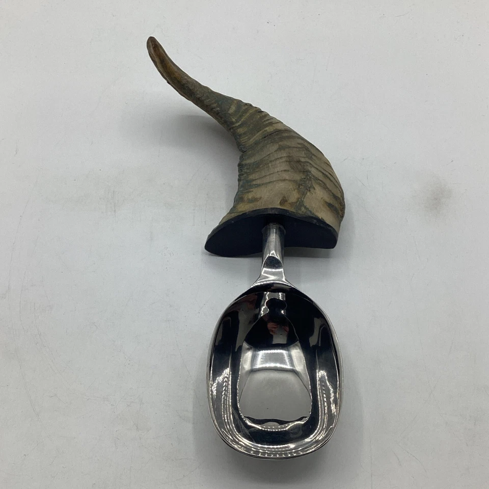 Godinger Silver Co. 5”x5” Curved Animal Horn Handled Large Serving Spoon - Image 2 of 4