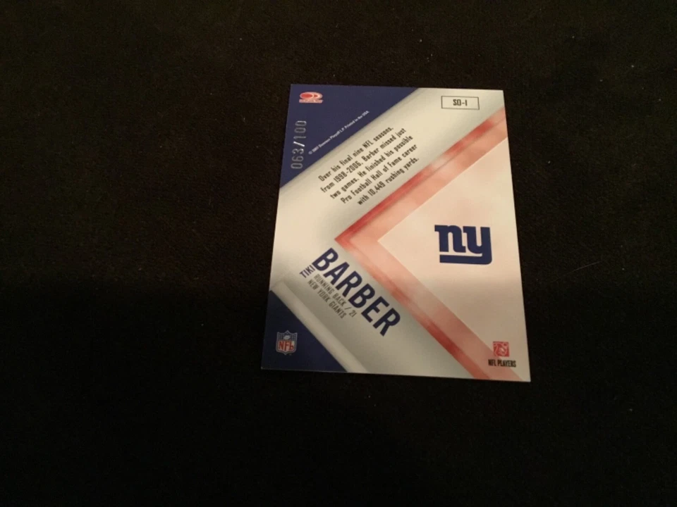 2007 Leaf Rookies & Stars Standing Ovation Green /100 Tiki Barber #SO-1 - Image 2 of 3