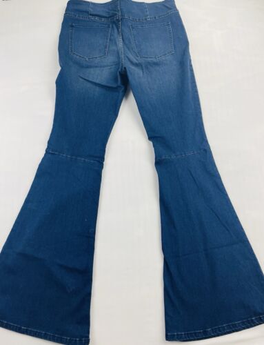 Free People Bell Bottom Pull Up Jeans size 31 (*See Measurements In Photos) - Picture 7 of 8