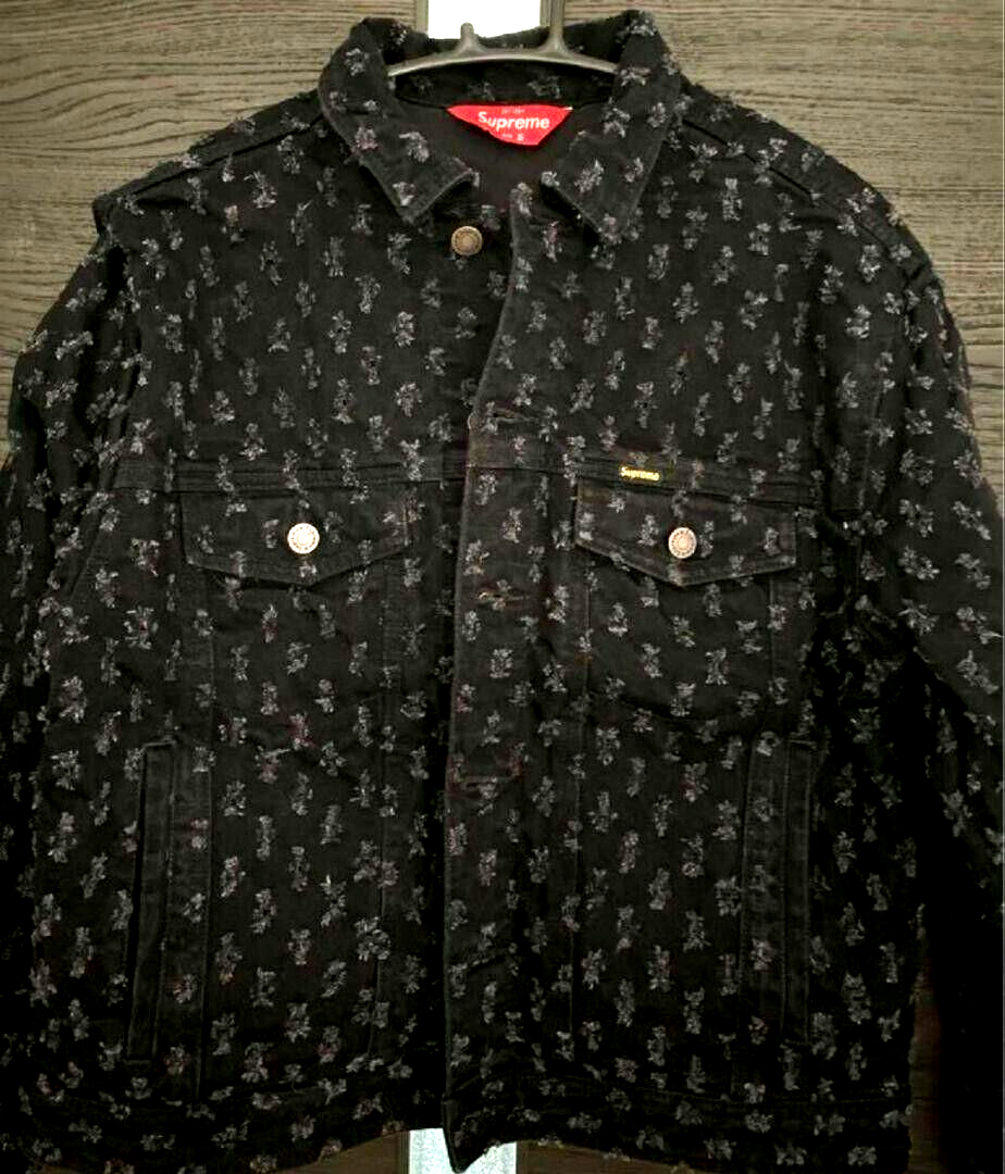 SUPREME Hole Punch Denim Trucker Jacket SS20 Button Closure Black Size