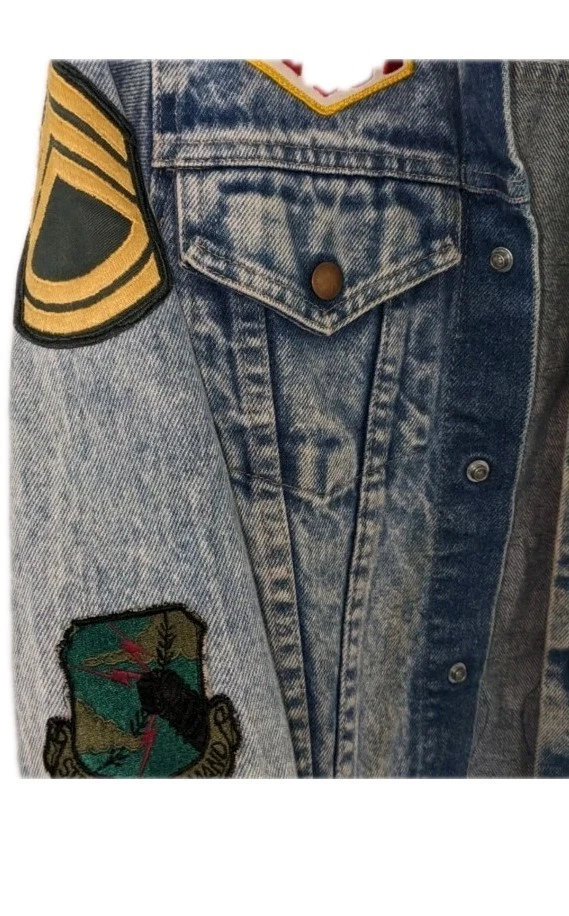 Chaqueta vaquera vintage juvenil con parches vintage personalizados talla 8-12 Foto 4 de 4