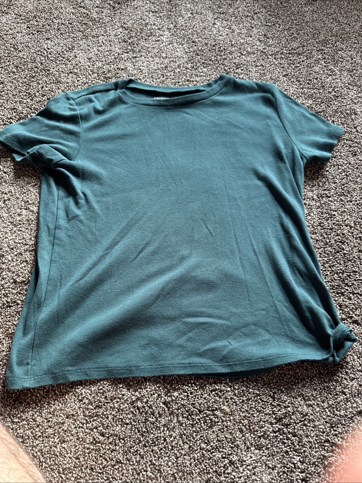 American Eagle Women’s Green Tee Shirt Small