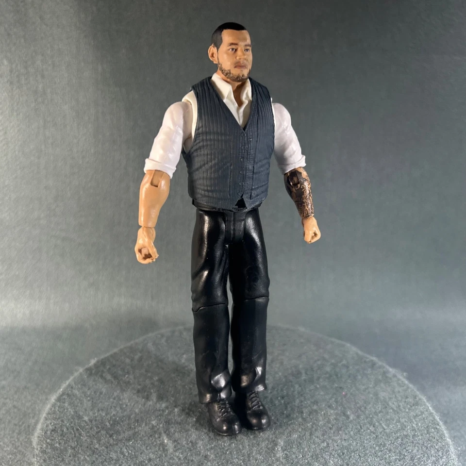 Figura de acción de lucha libre WWE Basic Series 102 Constable Baron Corbin Mattel Foto 3 de 4