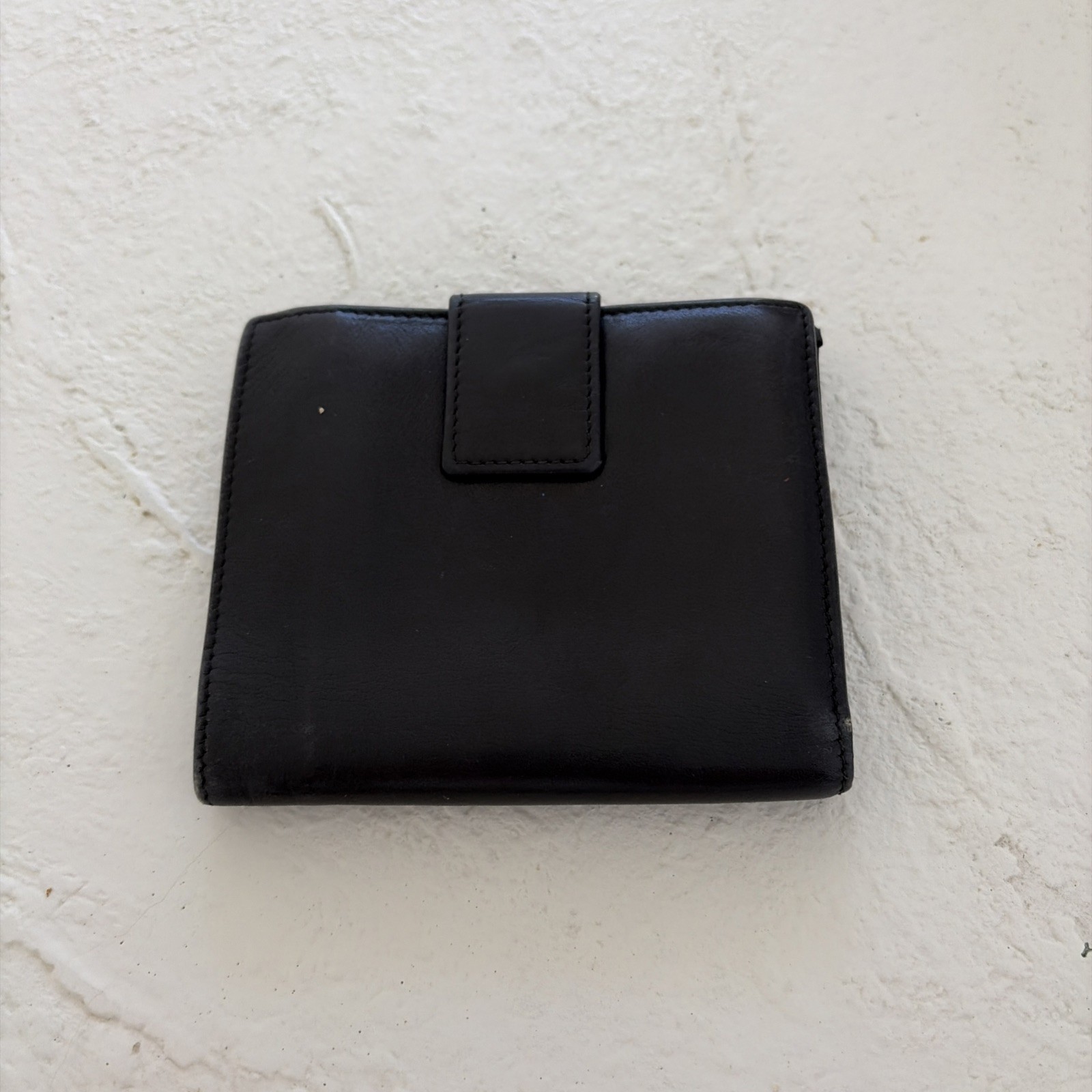 Gucci Black Solid Pattern Logo Theme Women's Wall… - image 2