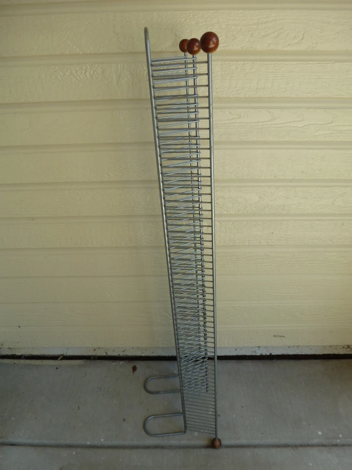 Vintage Gray Wire CD Tower Rack Stand Holds 120 CDs 38” Tall Y2K Media Storage - Image 3 of 4