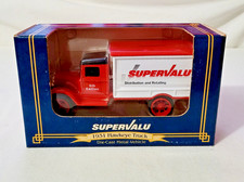ERTL 1931 Hawkeye Truck SuperValu diecast bank with key - 6th edition 1:34