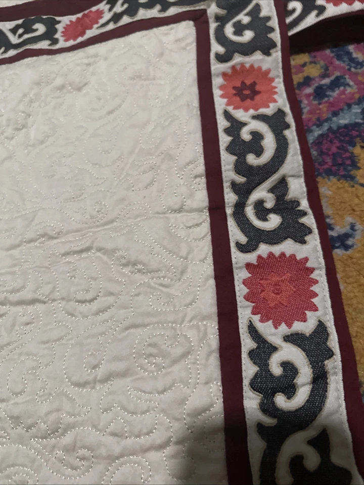 JUEGO DE 2 FUNDAS DE ALMOHADA ESTÁNDAR ROCÍO CONGELADO NATORI "SAMARCANDA" USADAS EN EXCELENTE ESTADO HERMOSAS Foto 3 de 4