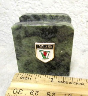 vintage Ireland Connemara Marble napkin holder 1.5 x 1.5 x 1.25 nice decor