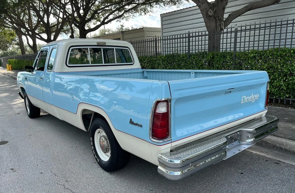 Tail Lights Housing & Turn Signal 1972 1973 1974 1975 1976 1977 1978 DODGE Truck - Image 3 of 4