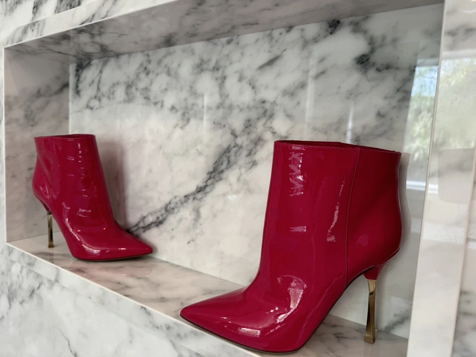 Botines Valentino Garavani tacón torcido charol fucsia Foto 4 de 4