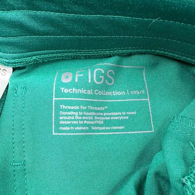 FIGS Technical Collection Womens Zamora W18SW2005 Graphite Jogger Scrub