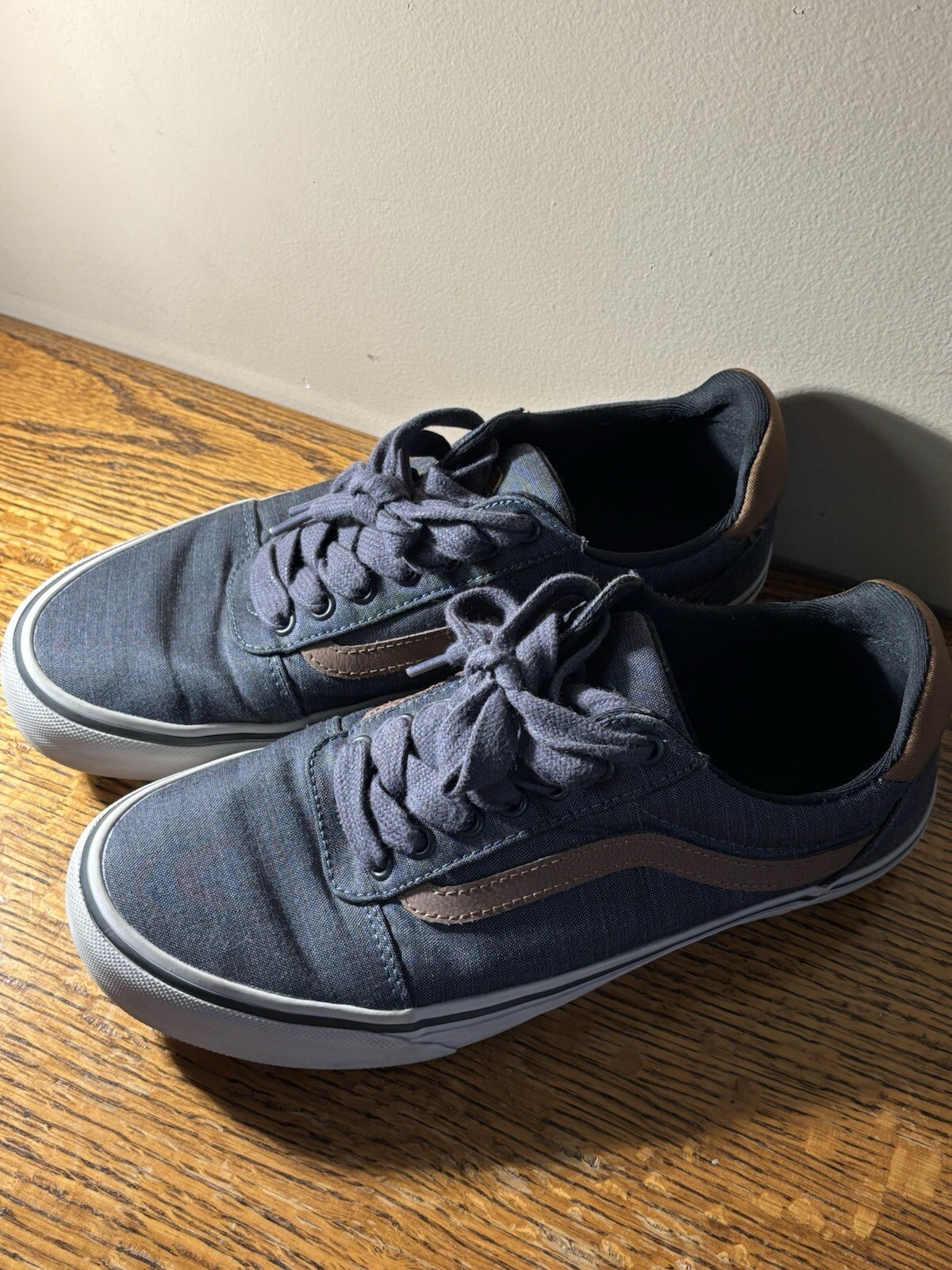 Picture 1 of 8