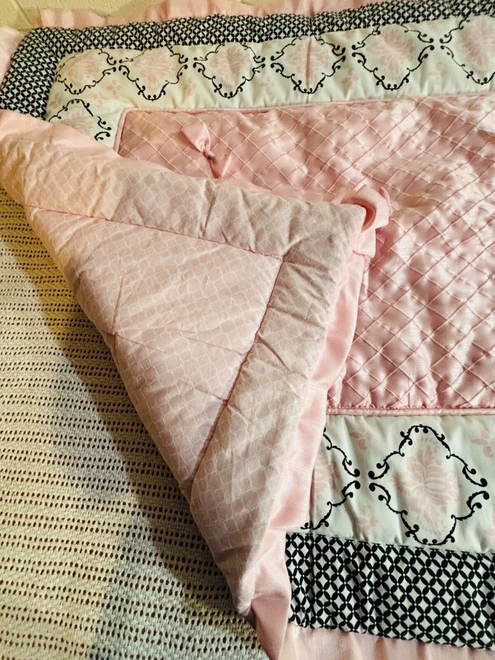 Lambs & Ivy粉色和黑色婴儿毯被子 — 第 4/4 张图片