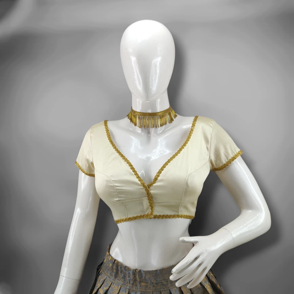 Blusa de seda estilo vintage Dupion | Cuello corazón | Mangas cortas gancho y ojo Foto 2 de 4