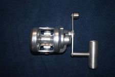 Accurate Boss Magnum 270 Twin Drag Silver Reel 4:6 to 1 with Power Handle