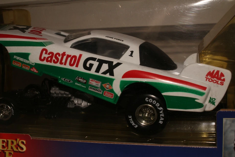 Winners Circle 1997 NHRA Funny Car, John Force escala 1:24 na caixa - Imagem 4 de 4