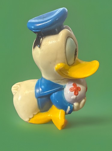 Vintage Walt Disney DONALD DUCK 4.5" Plastic Coin Piggy Bank Korea W Bottom Cap - Picture 3 of 10